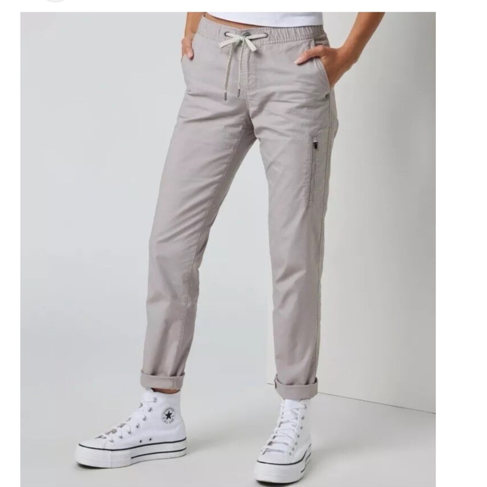 Vuori Taupe-Light Cargo Joggers with Drawstring Waist